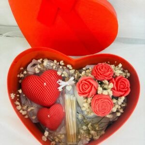 Pack Caja Corazón Roja – “Amor Floral”